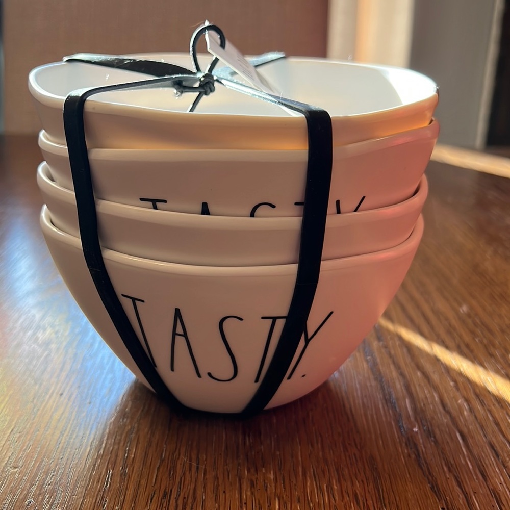 Rae Dunn bowl set
